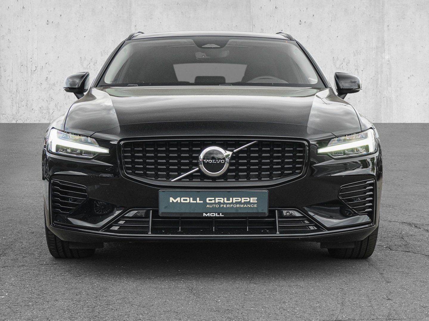 Volvo V60 T6 AWD Plus Dark Plug-in Hybrid PANO AHK H&K foto 3