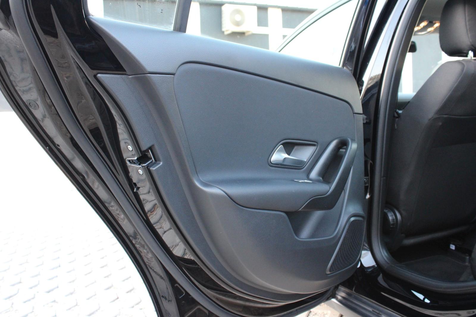 Mercedes-Benz A-Class A 180 d, миниатюра 23