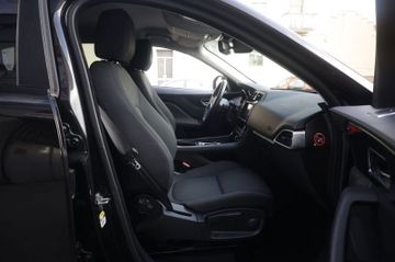 Jaguar F-Pace - 10
