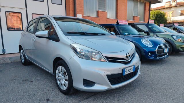 Toyota Yaris 1.0 5P Neopatentati