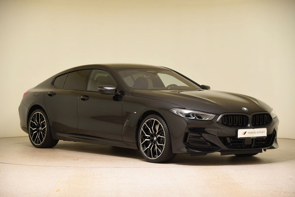 BMW 840