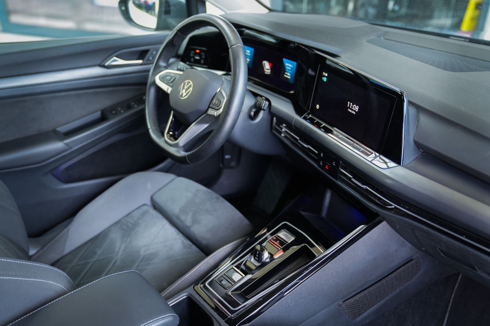 Volkswagen Golf VIII Variant Style SHZ Klimaaut. Temp foto 4