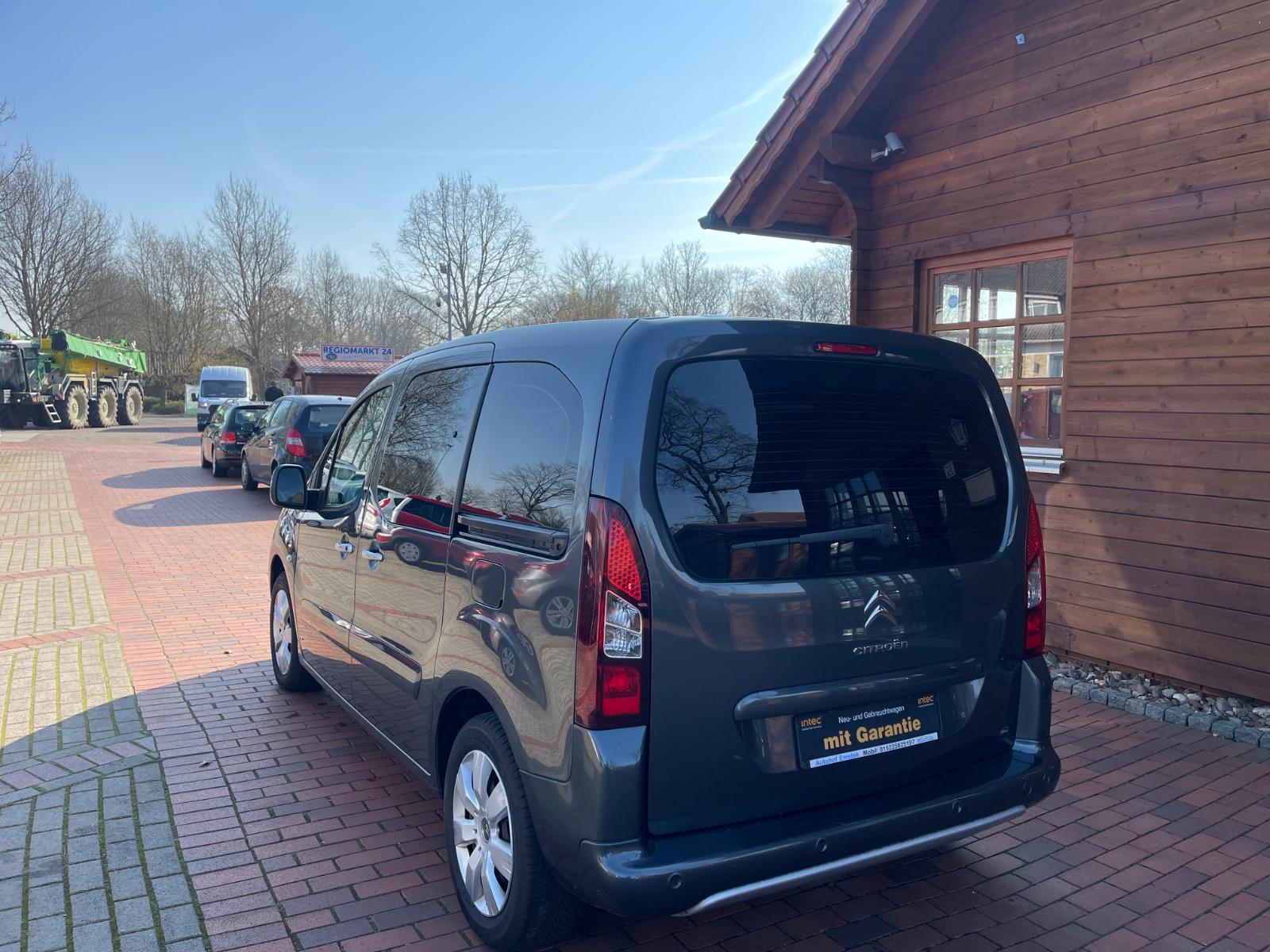 Citroën Berlingo Kombi Selection*5SITZER*SHZ*PDC*NAVI*