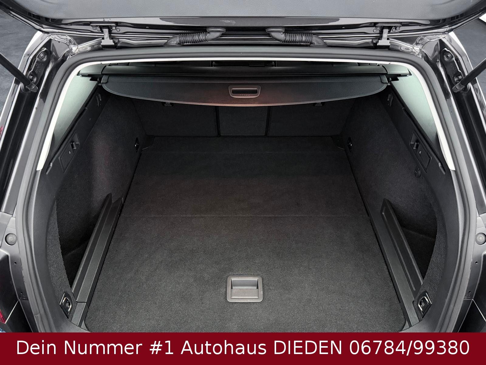 Volkswagen Passat Variant Elegance Keyless + LED + ACC