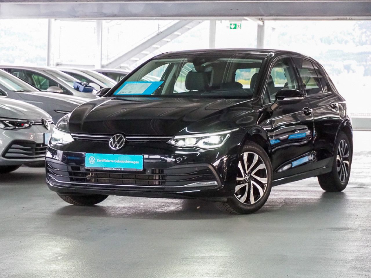 Volkswagen Golf VIII 2.0 TDI DSG Active AHK PANOR.SD foto 3