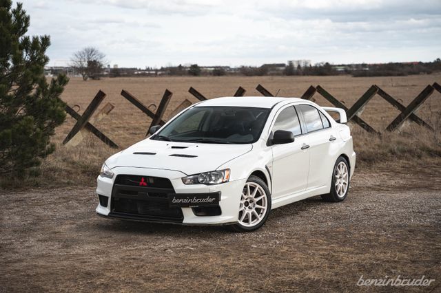 Mitsubishi Lancer Evolution X RS