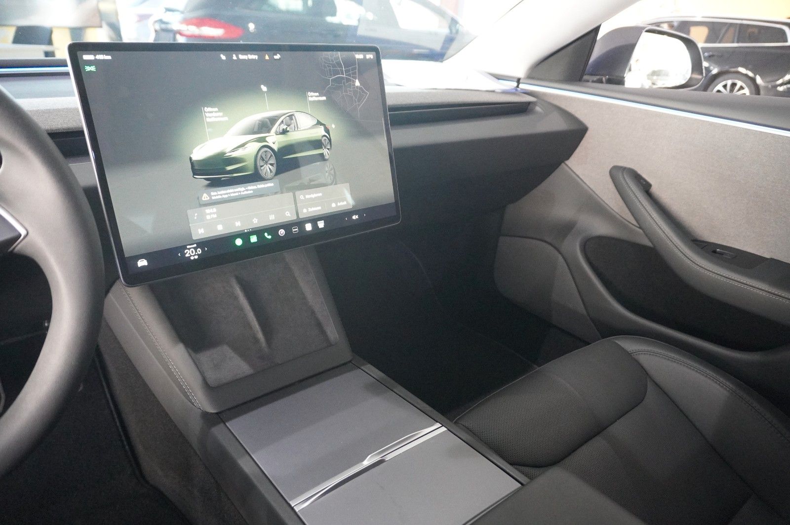 Fahrzeugabbildung Tesla Model 3 Standard Range RWD  NAVI/KAMERA/SH/PILOT