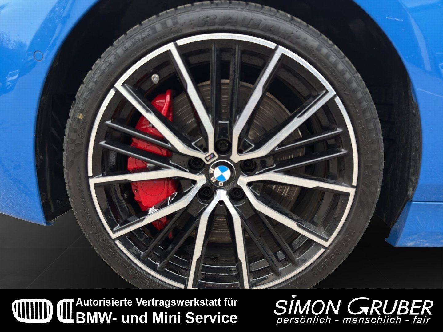 Fahrzeugabbildung BMW 128 ti M Sport Pano Memory Navi LED HUD HarmanK