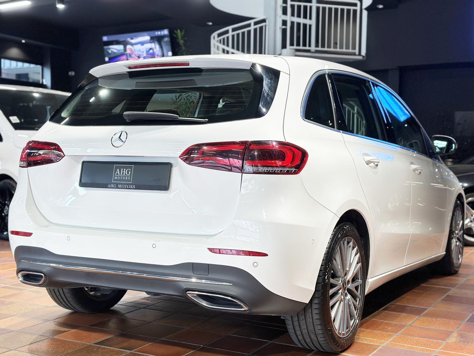 Mercedes-Benz B 200d 8G URBAN MBUX+ LED AHK EASYPACK LEDER SHZ