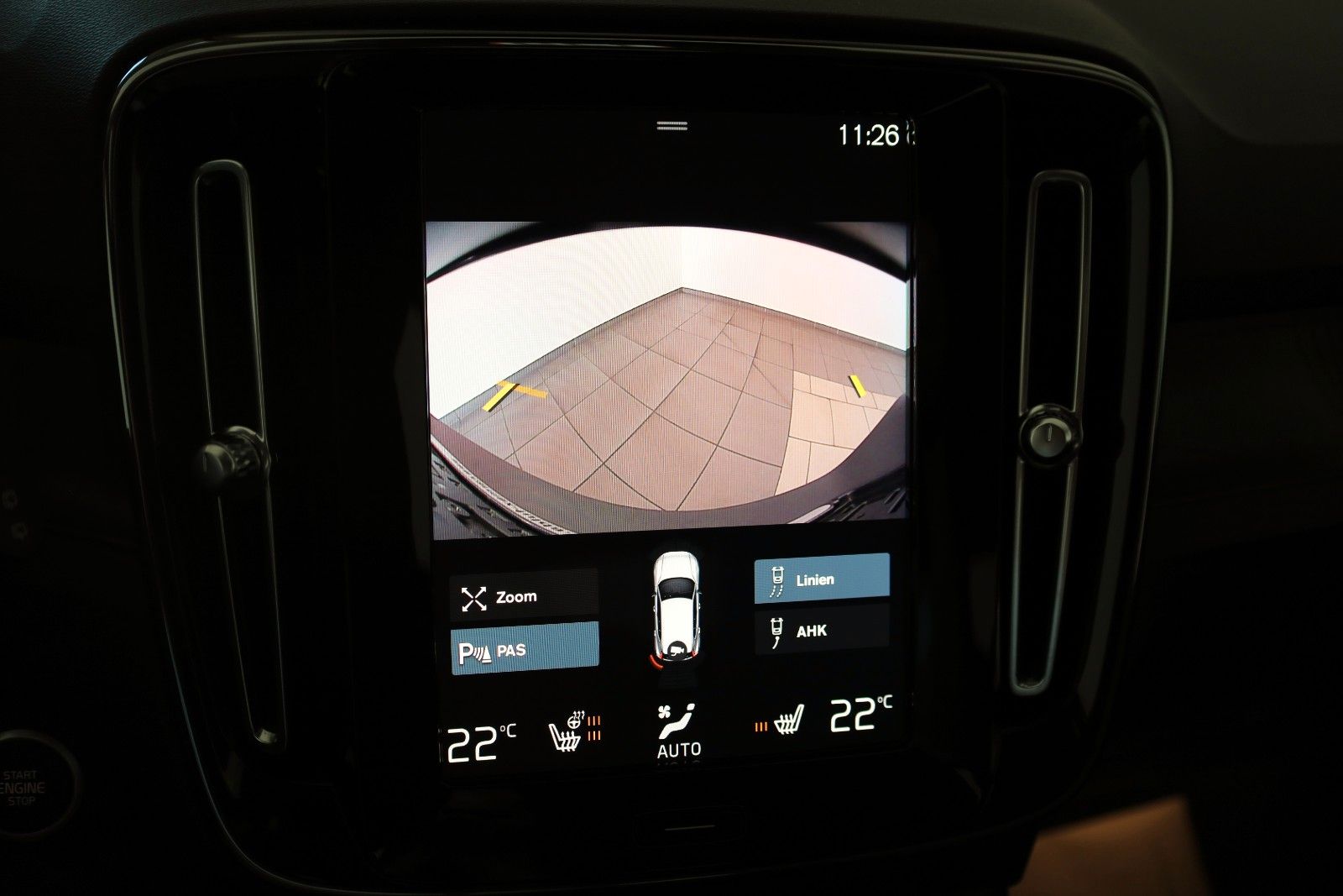 Fahrzeugabbildung Volvo XC40 Core Recharge,Leder,Navi,LED,SH,Kamera,AHK