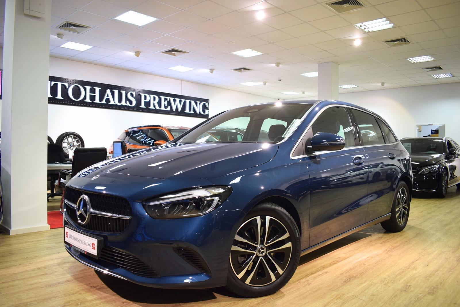 Mercedes-Benz B 180 URBAN/ WIDESCREEN/ CARPLAY/ KAMERA/ LED