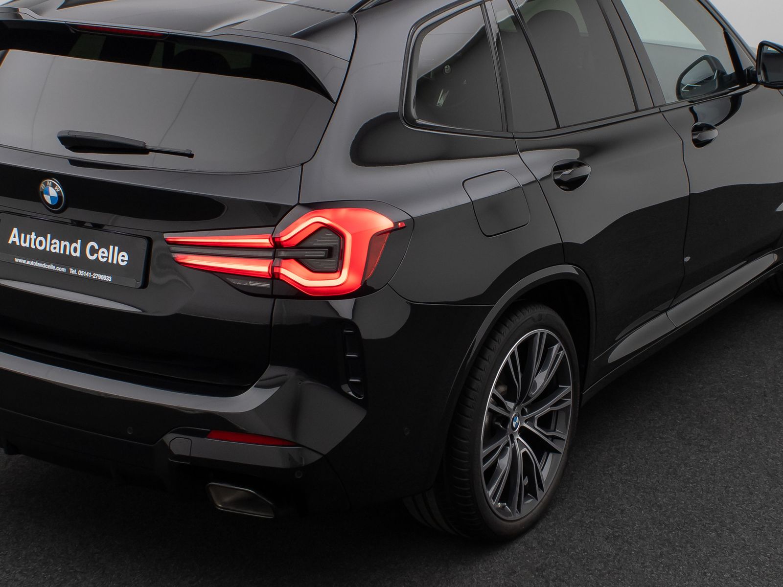 Fahrzeugabbildung BMW X3 xD20i M Sport Panorama 360°DAB Komfort 21Zoll