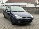 Ford Focus 1.6 Ghia*TÜV+SERVICE NEU*GARANTIE* - Ford Focus aus 2002: Ghia