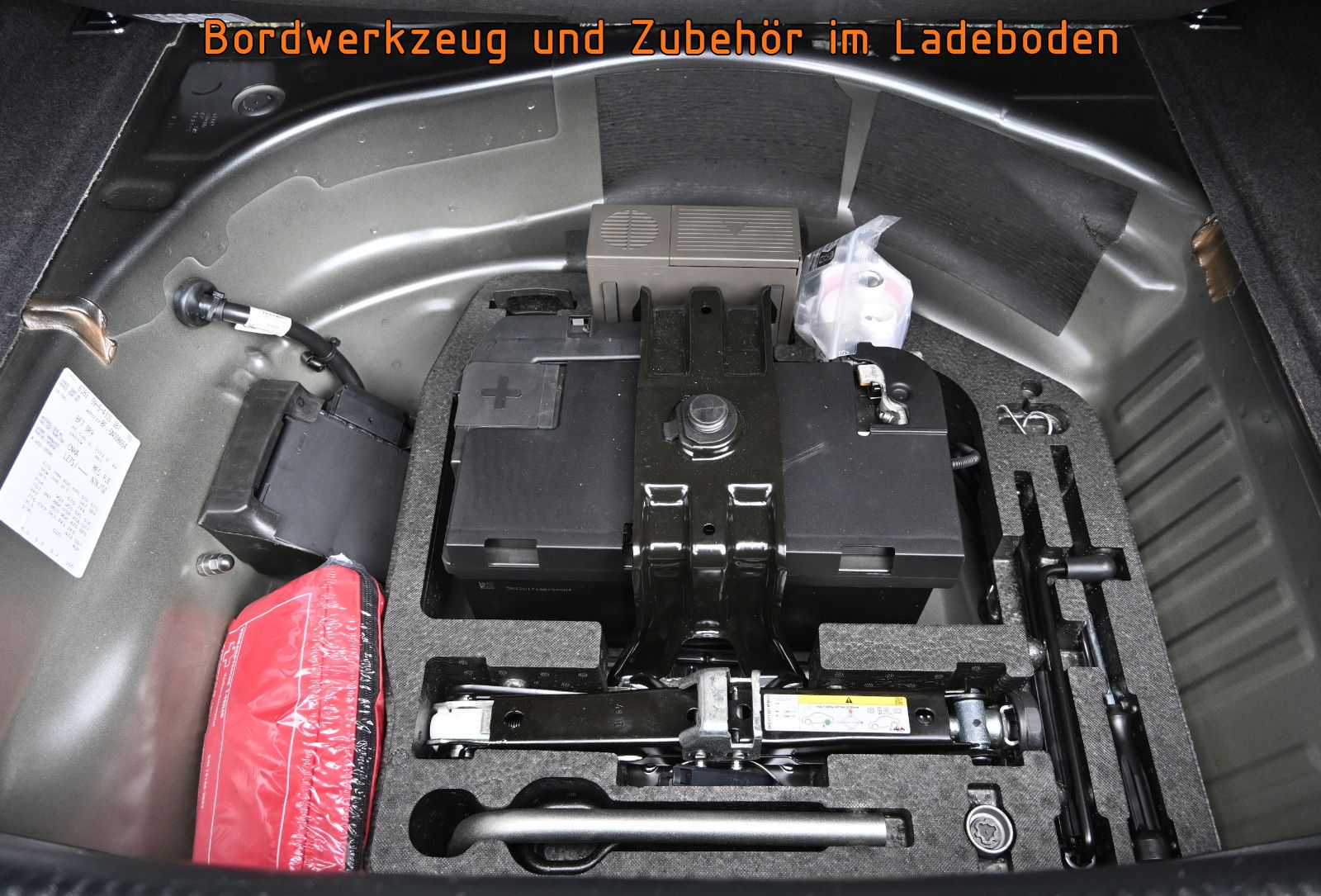 Fahrzeugabbildung Audi A5 2.0 TDI qu. Cabrio S LINE SPORT ED. PLUS °MMI