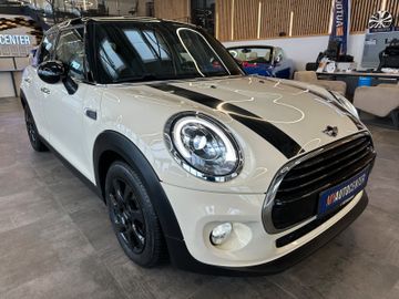 MYAUTOCENTER – Gebraucht- und Jahreswagen mit Werkstattservice in Pfaffenhofen MINI Mini 5-trg. Cooper D *Navi*Pano*