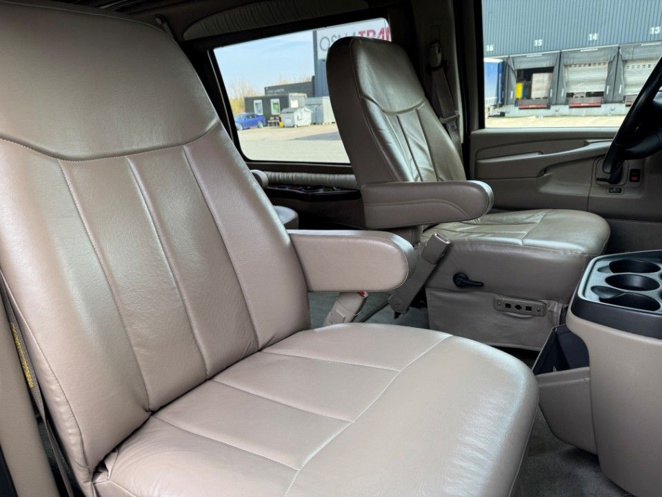 Fahrzeugabbildung Chevrolet Express Chevy Van Southern Comfort