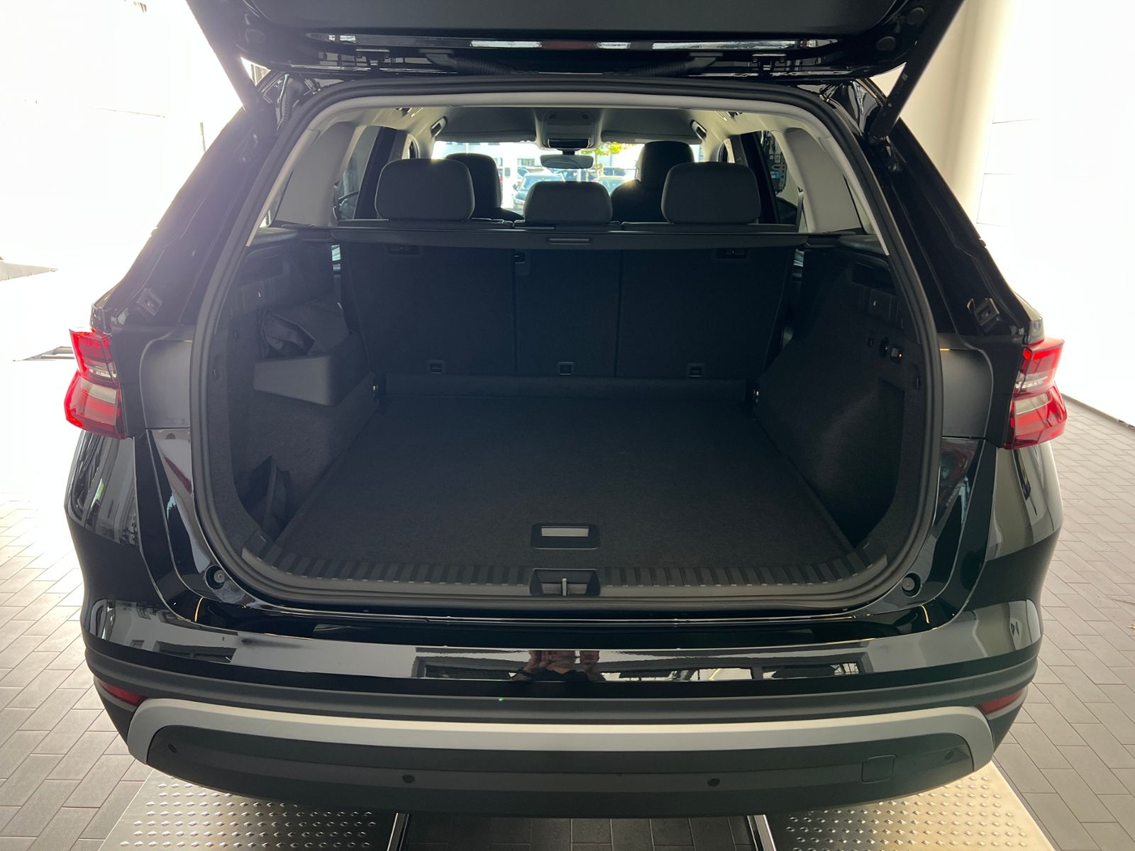 Fahrzeugabbildung SKODA Kodiaq Selection 2.0 TDI DSG *LED,AHK,Navi,Winte