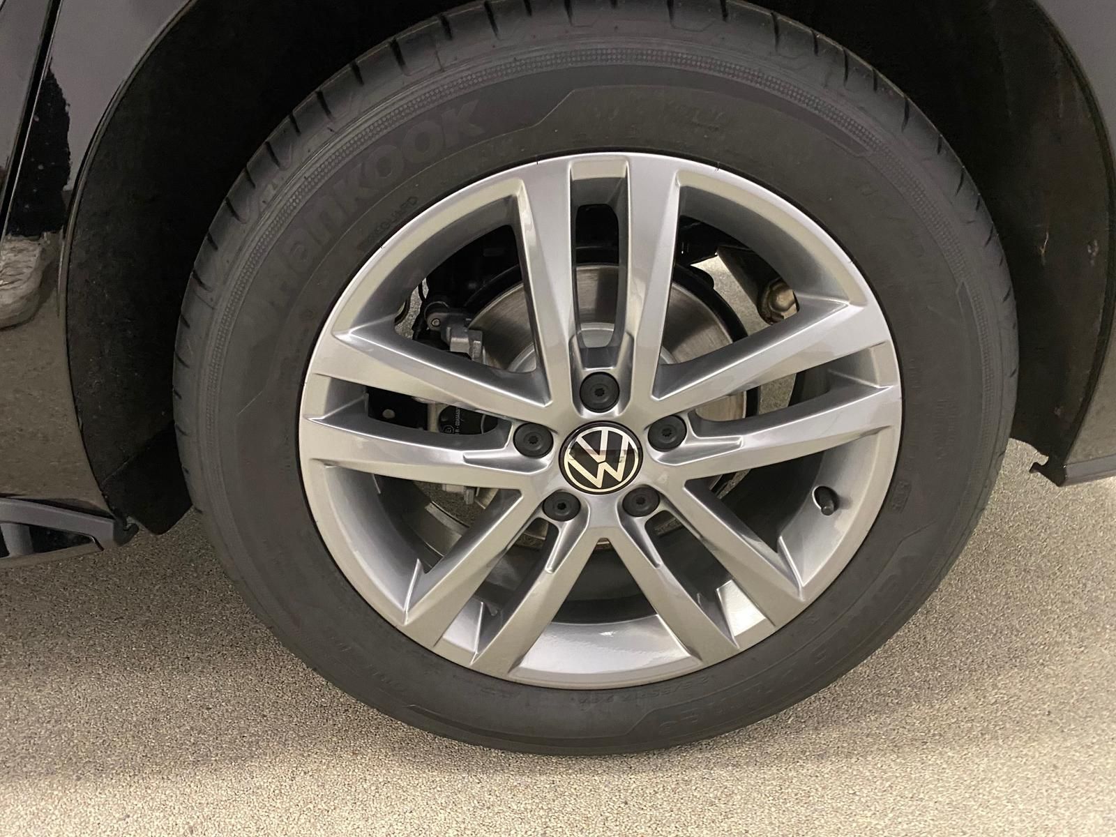 Fahrzeugabbildung Volkswagen Touran 1.5 TSI R-LINE COMFORTLINE DSG+ACC+AHK