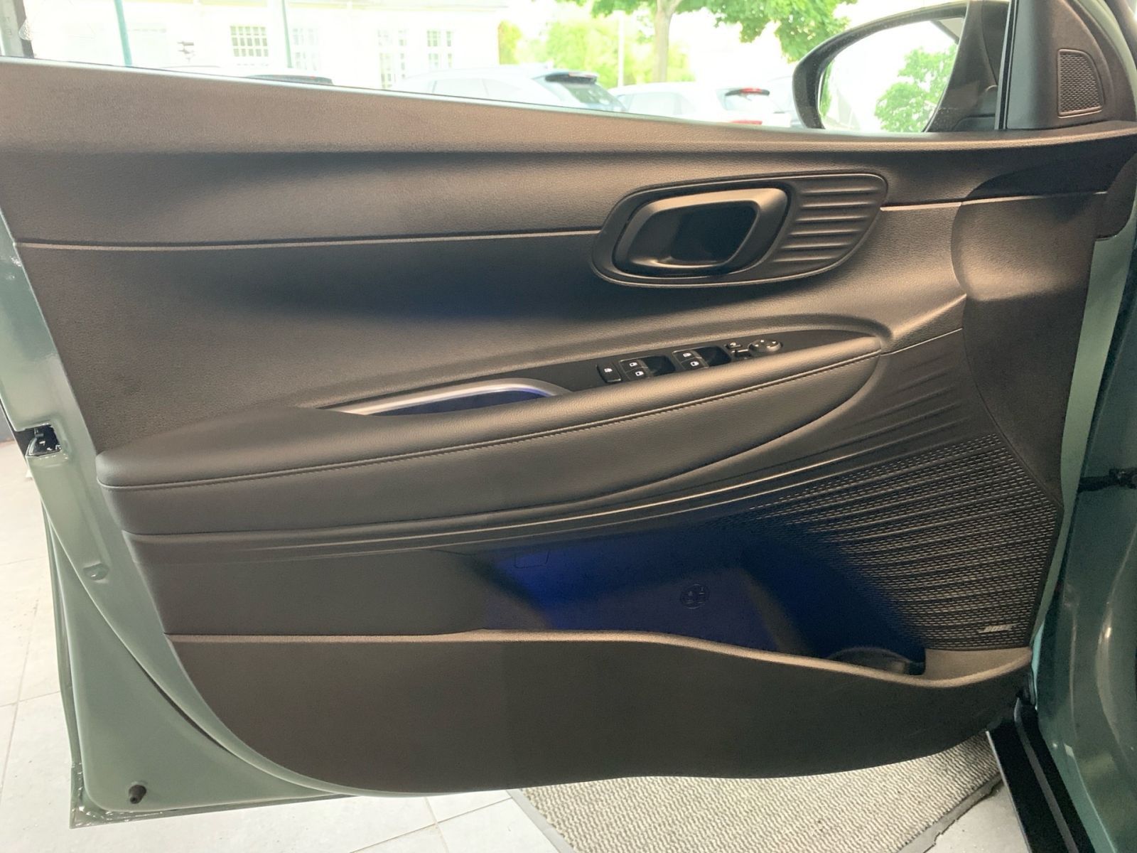 Fahrzeugabbildung Hyundai BAYON 1.0 T-GDI 7-DCT Connect & Go Mild-Hybrid