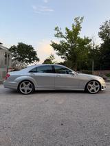 Mercedes-Benz S 63 AMG V221 | SELTEN | AMG-Produktionsauftrag - silberne Mercedes-Benz S 63 AMG