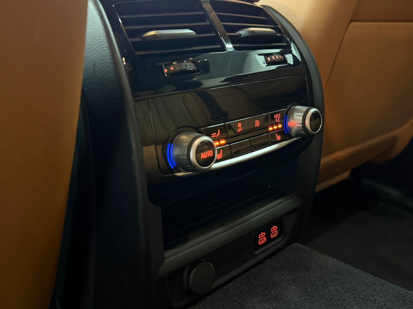 Fahrzeugabbildung BMW 530d M-SPORT/FACELIFT/LASER/ASSIST/STHZG/AHK