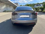 Tesla Model Y Performance Dual Motor AWD Quicksilver - Tesla in Stuttgart