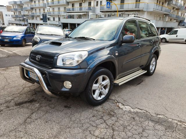 Toyota RAV 4 * 2.0 D-4D * 116 CV * 4X4 * Ottime 