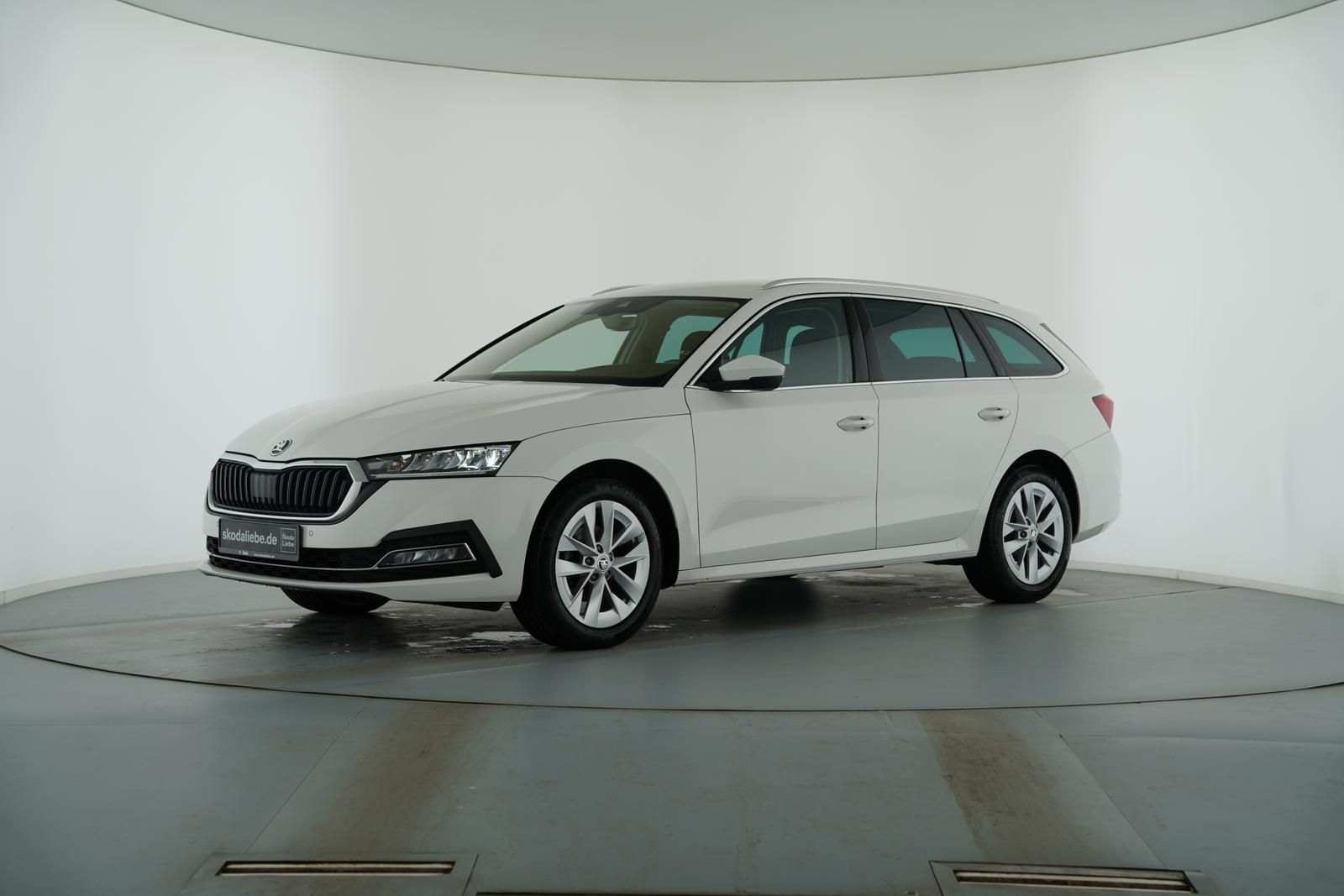 Skoda OCTAVIA C. STYLE 2.0TDI DSG FRONTSCHEIBENHEIZUNG