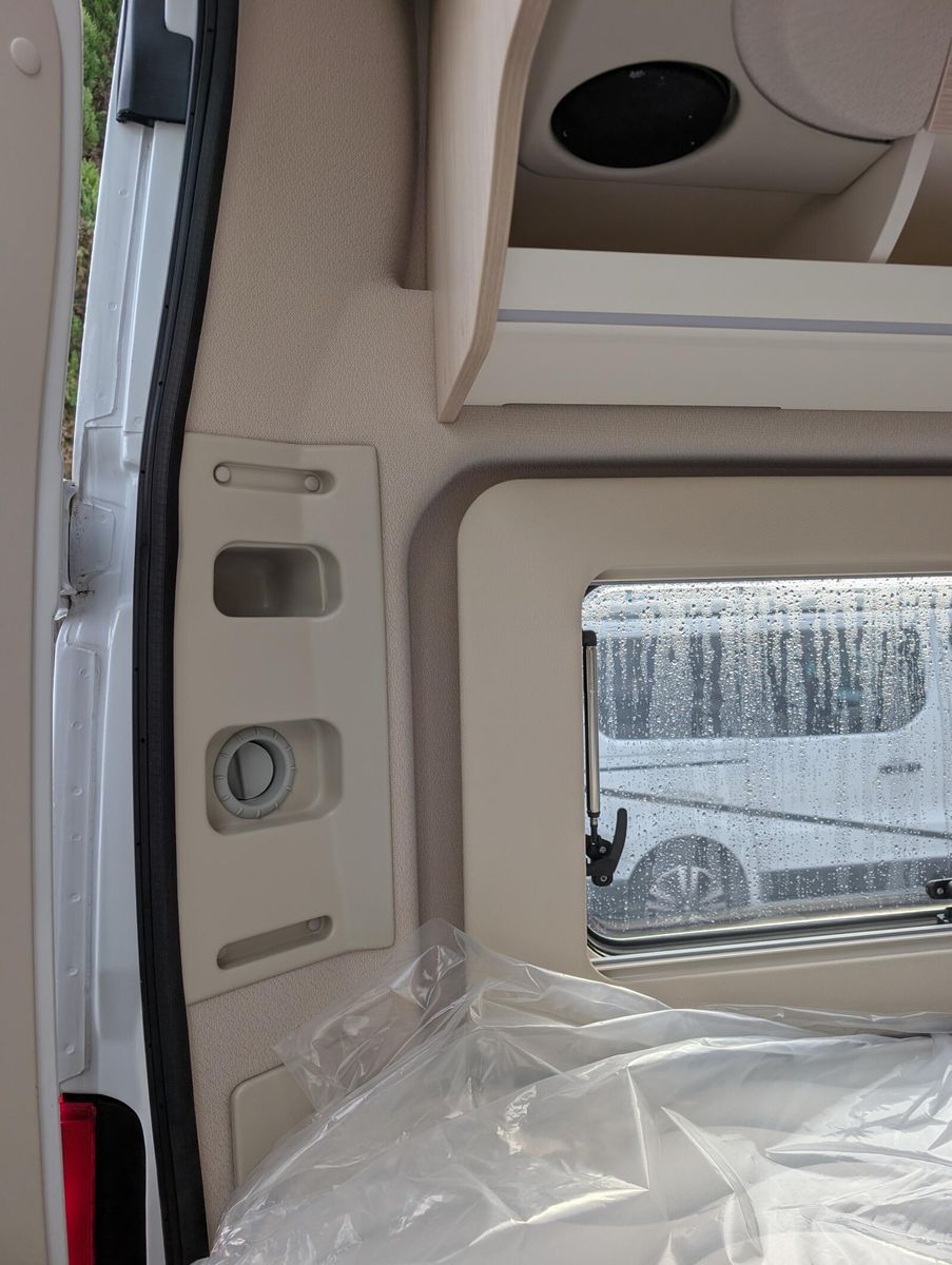 Fahrzeugabbildung Eura Mobil Van V 595 HB Markise, Automatik, Fahrassistenzp.