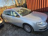 Volkswagen Passat Variant Highline - Volkswagen Passat aus 2005