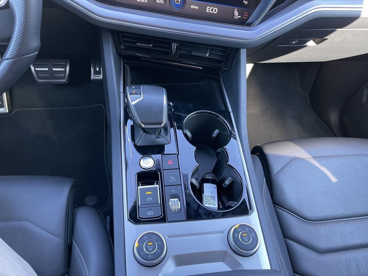 Touareg R-Line 4Motion 3.0 TDI AHK 360° IQ.LIGHT