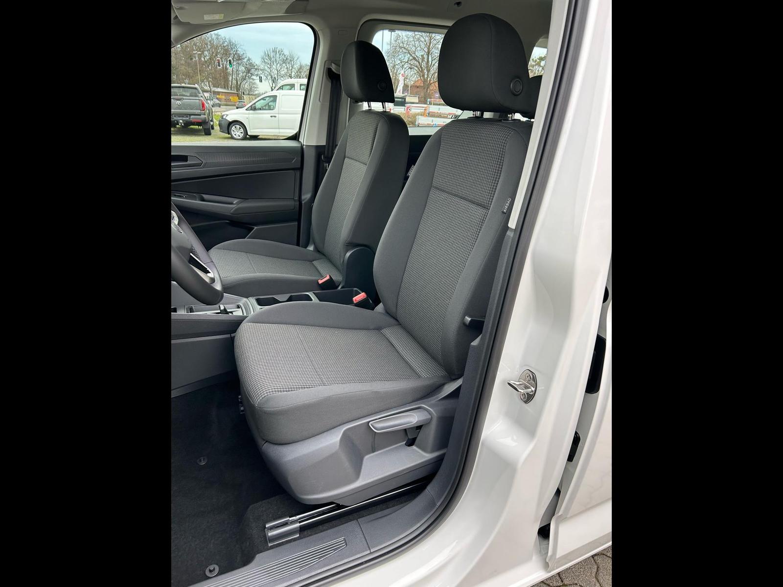 Volkswagen Caddy Kombi 1.5 TSI DSG / AHK App-Connect