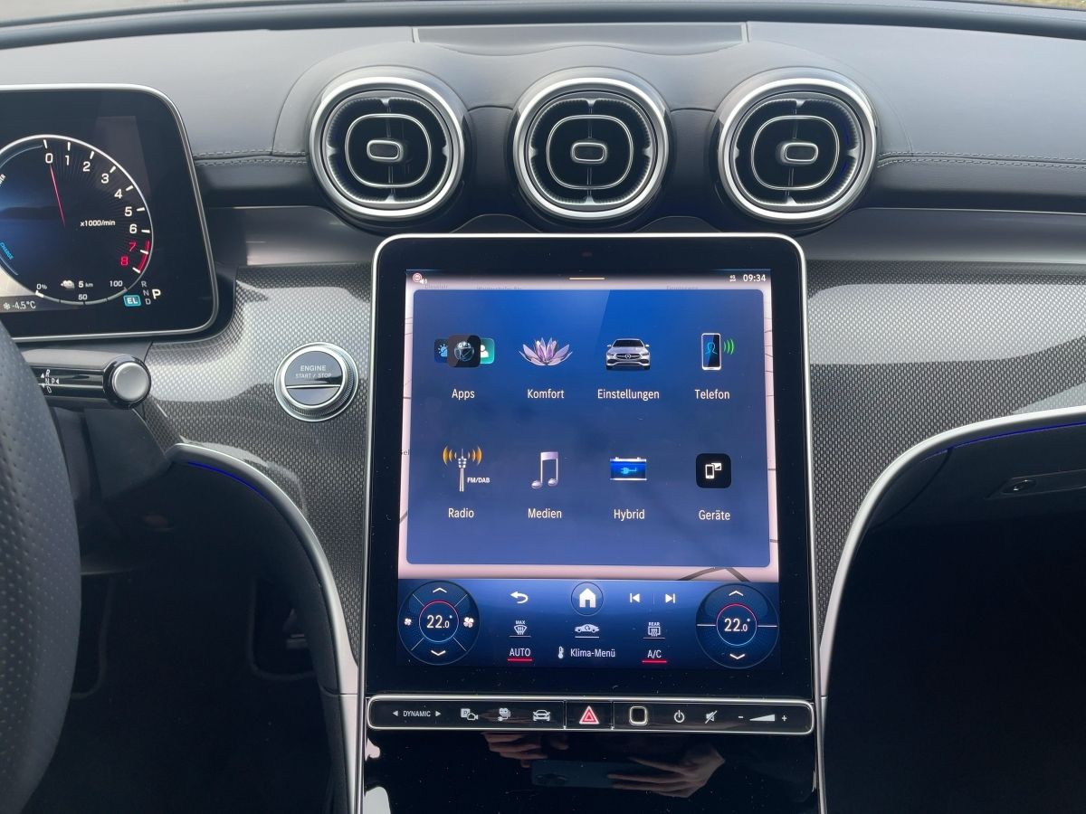 Fahrzeugabbildung Mercedes-Benz C 300 e AMG/360°/MBUX/Digital-Light