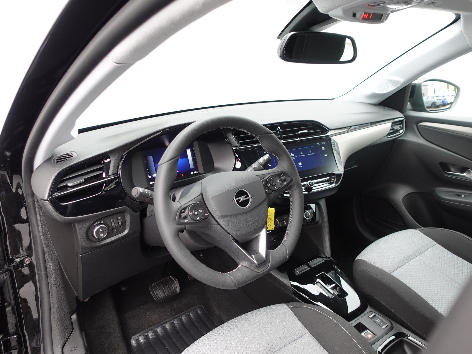 Fahrzeugabbildung Opel Corsa 1.2Turbo Automatik SHZ,Allwetter,LED,PDC