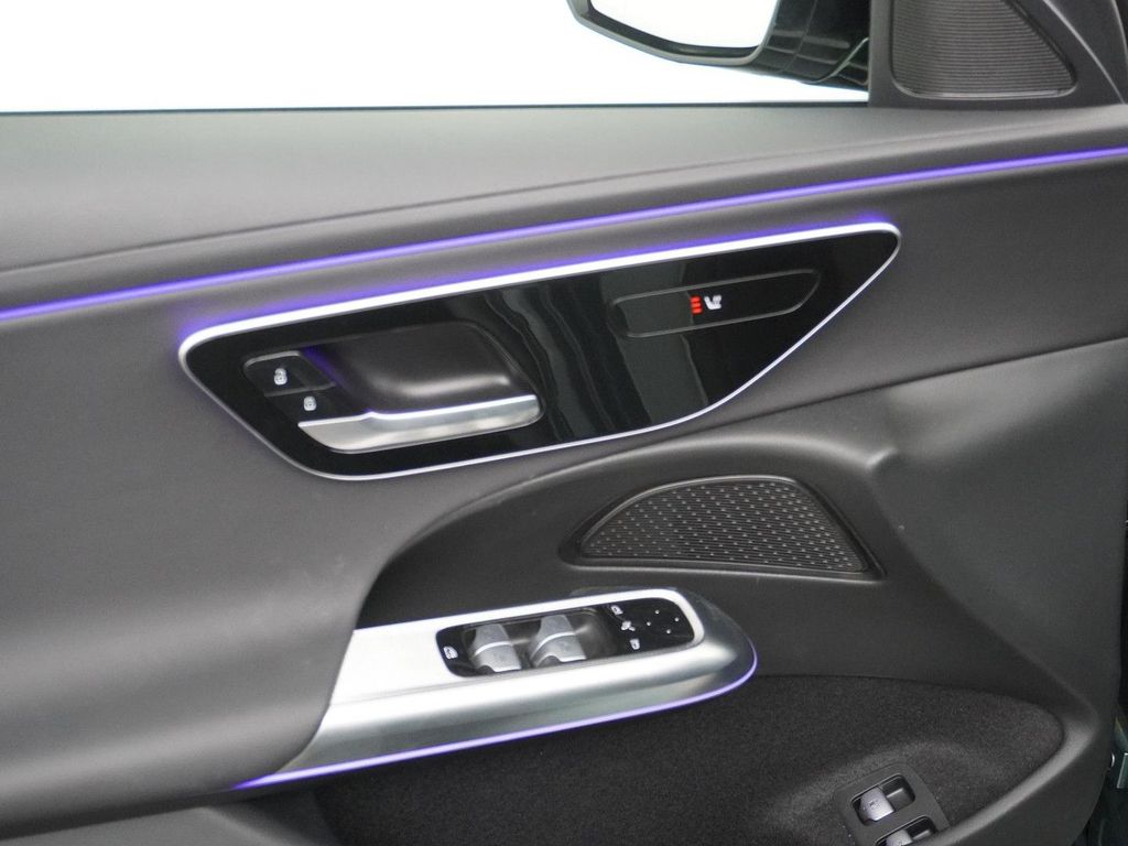 Mercedes-Benz E 300 e Luxury Line Rijassistentiepakket, Wegkla