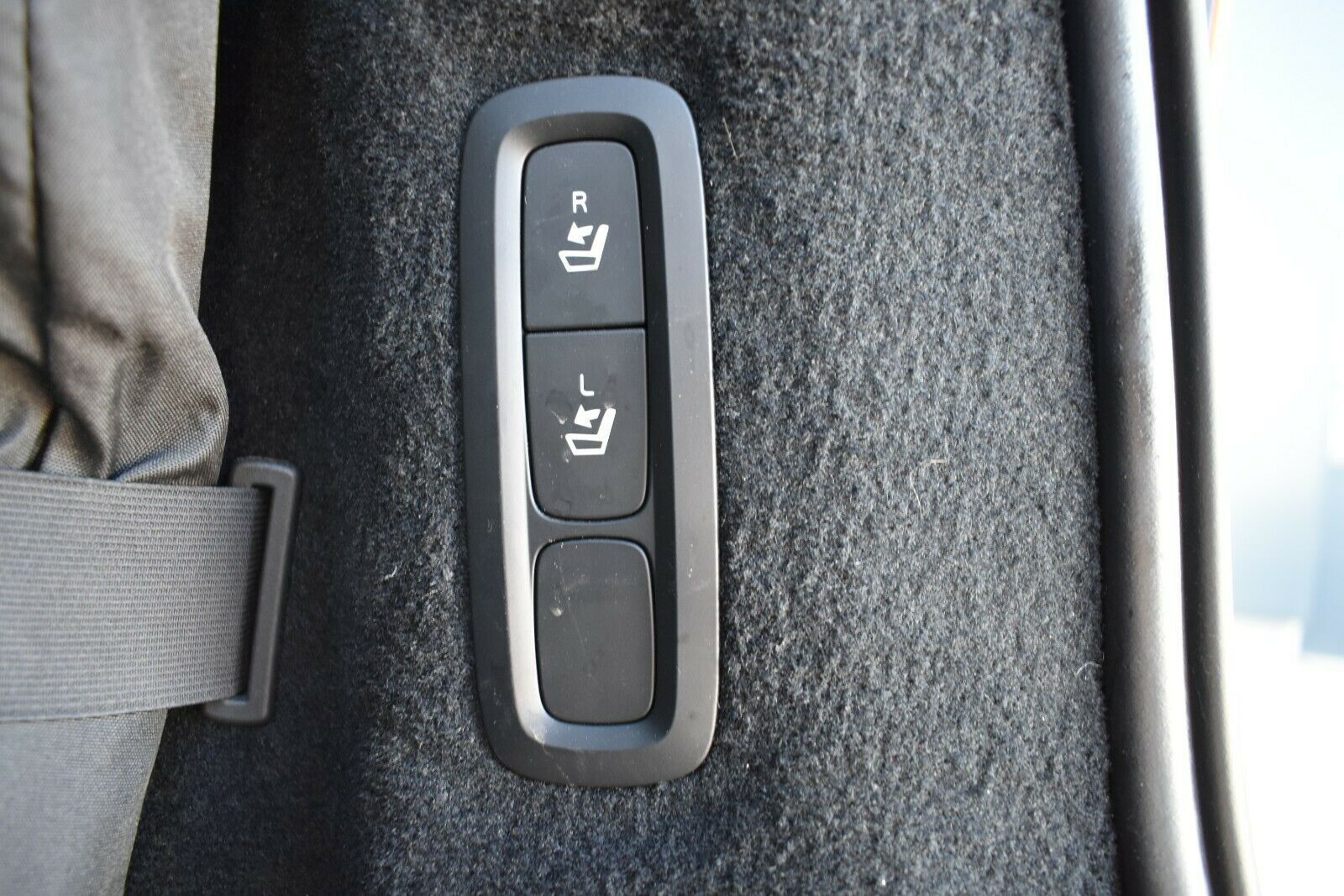 Fahrzeugabbildung Volvo **Mietkauf**V90 D5 Mom.*LED*PPilot*CD*CAM*BLIS