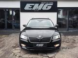 Skoda Superb Combi 2.0 TDI STYLE*BI-XENON*SHZ*COLUMBUS - Skoda Superb aus 2016 mit Diesel-Antrieb: Kombi
