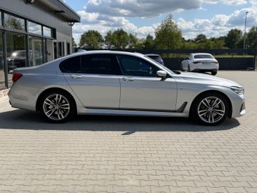 BMW 750 - 2