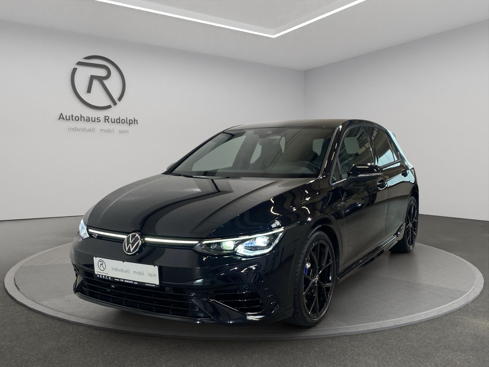 Volkswagen Golf VIII R Performance 2.0 TSI DSG 4Motion foto 2