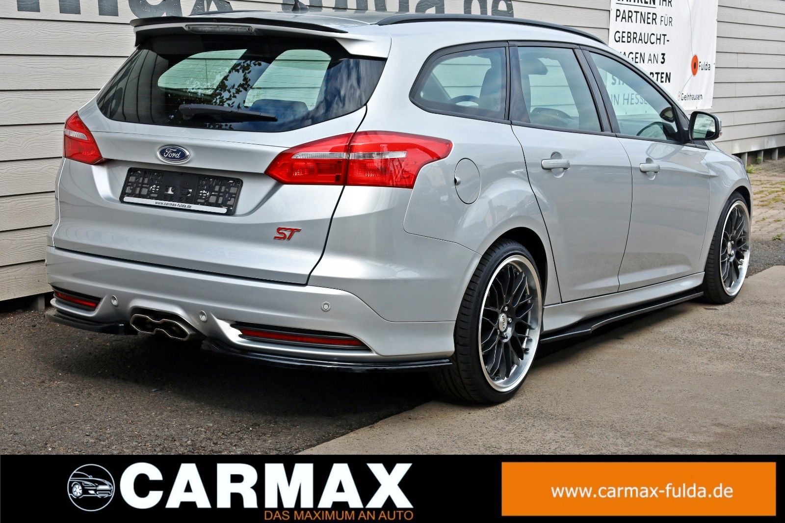 Fahrzeugabbildung Ford Focus Turnier ST Recaro,Leder,Navi,Xenon,Sony,SH