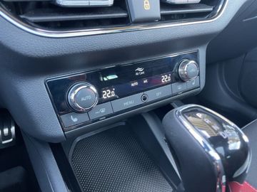 Skoda Kamiq 1.5 TSI DSG Monte Carlo KLIMAAUTOMATIK ALU