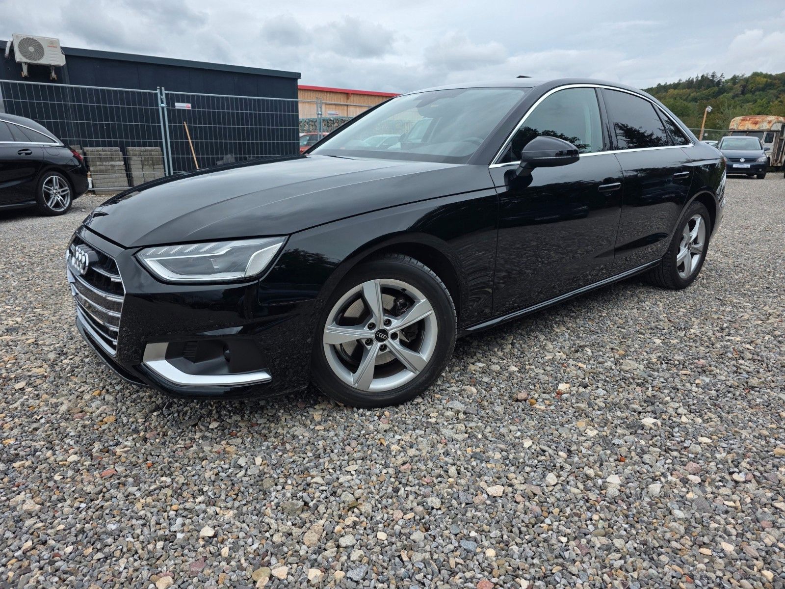 Audi A4 - 1