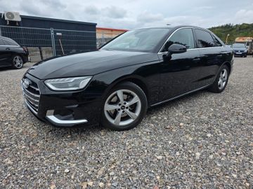 Audi A4 - 1