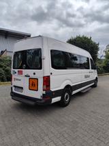 Volkswagen Rollstuhlbus | AMF-Bruns Lift | Webfleet  - VW Crafter 9-Sitzer