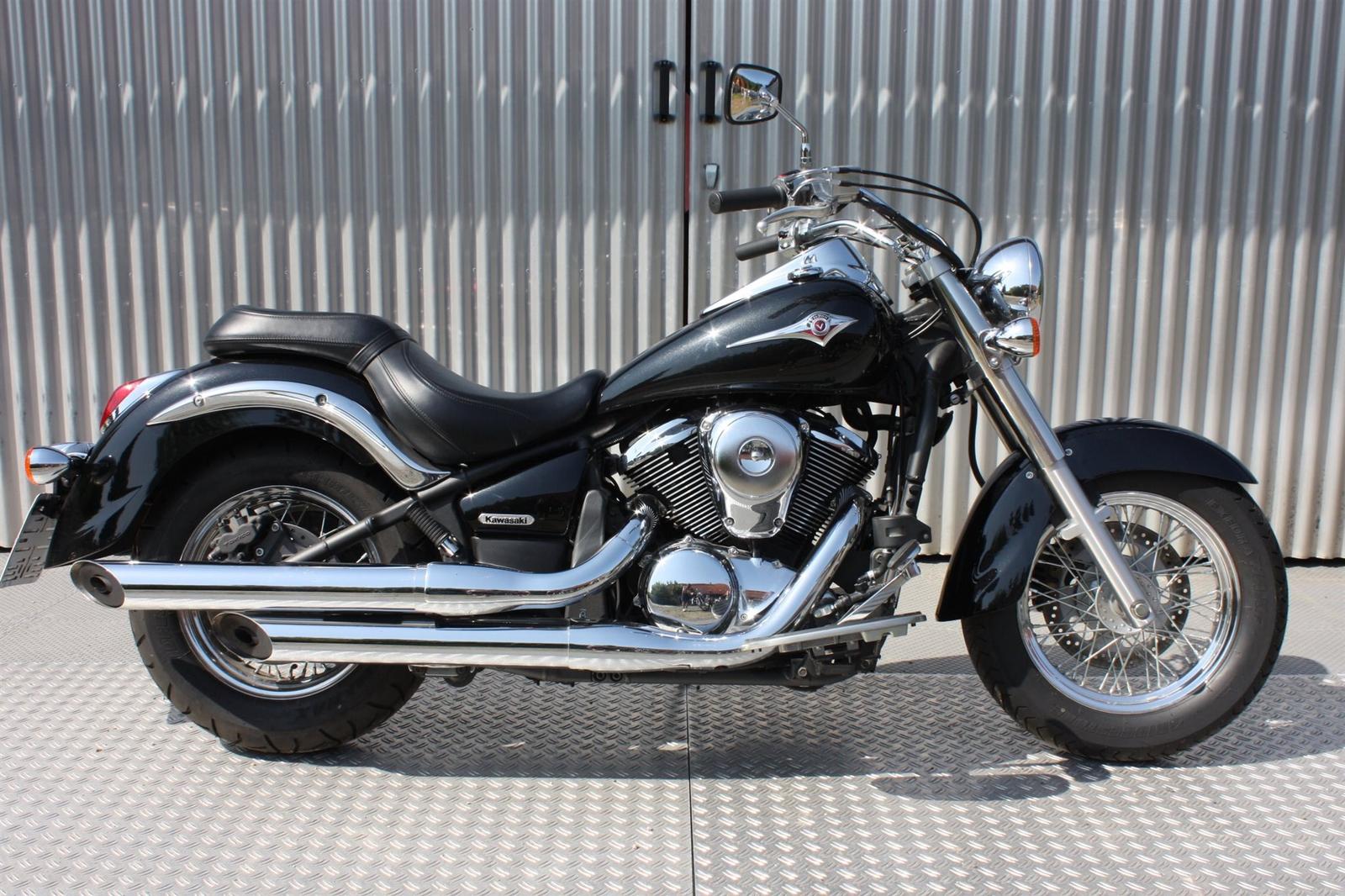 Kawasaki VN 900 Classic Top Zustand, TÜV + Reifen neu