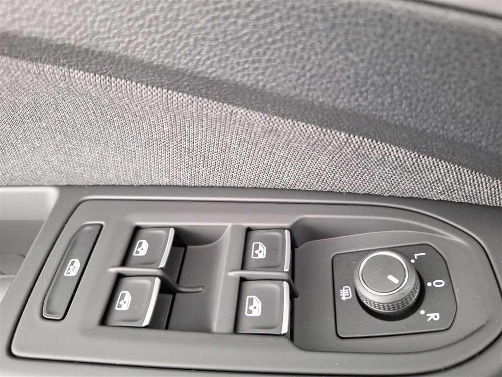 Volkswagen Golf Variant Life 2.0 TDI Winterpaket Standhz, миниатюра 15