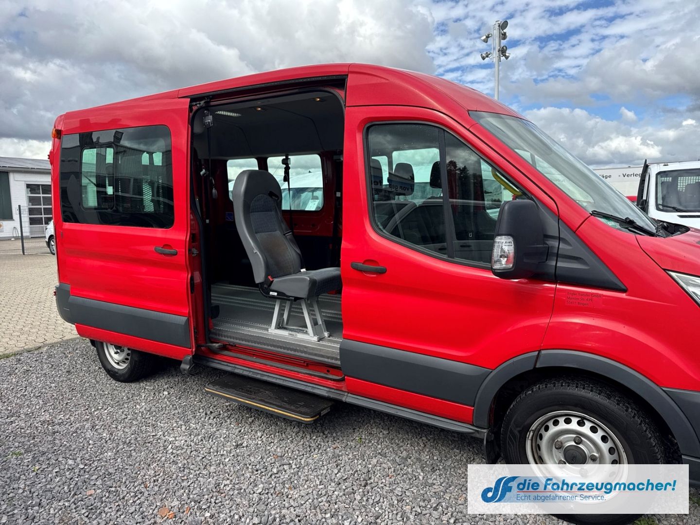 Fahrzeugabbildung Ford Transit Kombi 350 L3 2.2 TDCi DPF *4076