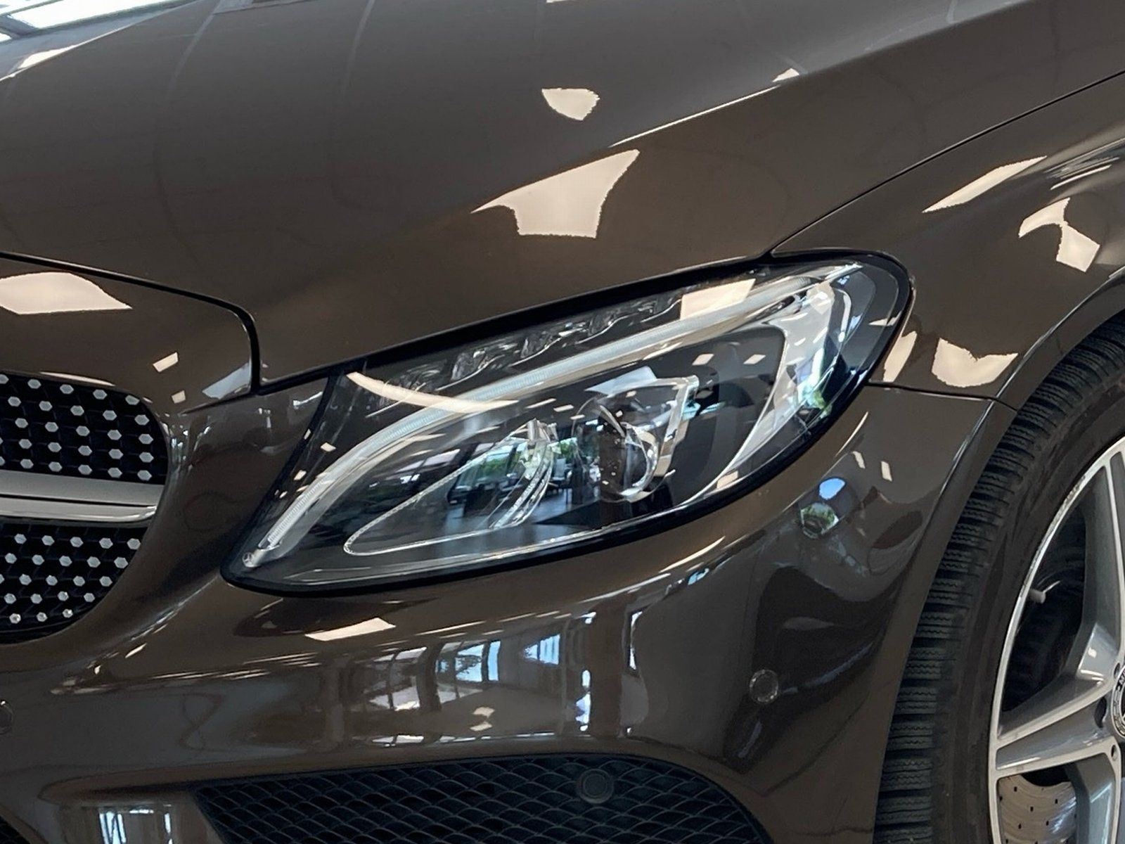 Fahrzeugabbildung Mercedes-Benz C 300 AMG*Burmester*Distro*Totwink*LED*Kam*AHK*
