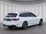 BMW 330 i Touring M SPORT*Panodach LED ACC Harm/Kard - BMW 330: 330i M Sport