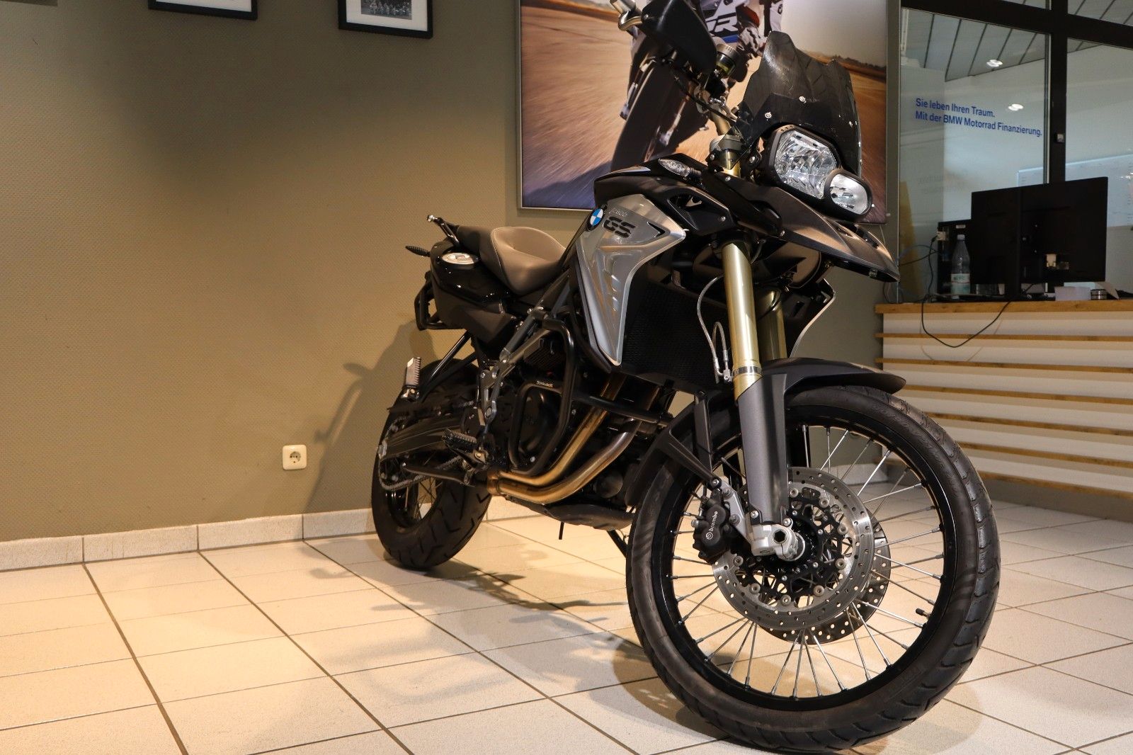 Fahrzeugabbildung BMW F800GS nur 2848km mit Seitenkoffer